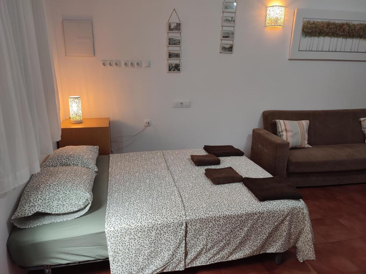 Sunny Holiday Studio Малага Екстер'єр фото