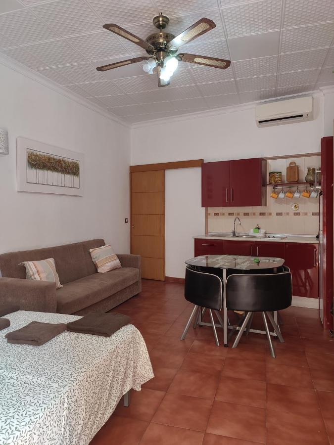 Sunny Holiday Studio Малага Екстер'єр фото